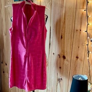 🌸🌸SKIMS Vibrant Pink Sleeveless Terry Swim Cover-up/Romper🩷🩷